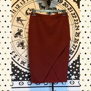 Burgundy stretchy pencil skirt. Kirious brand.